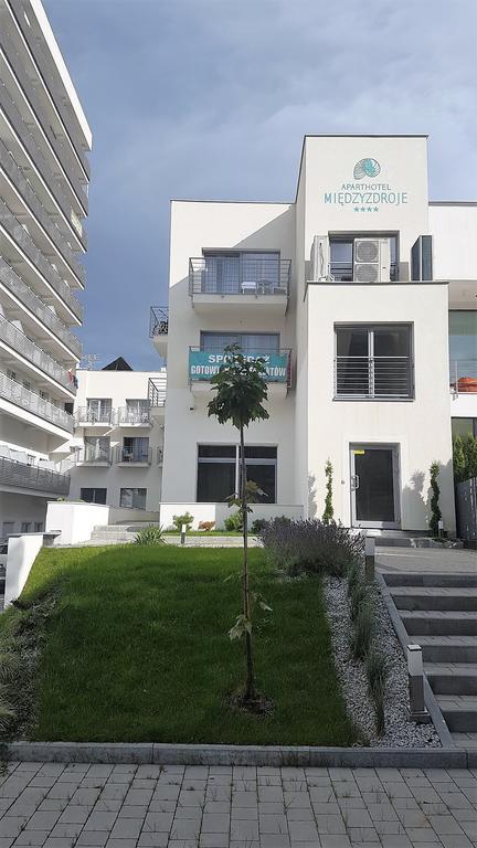 Apartament Magnolia Przy Morzu Мендзиздрое Екстериор снимка